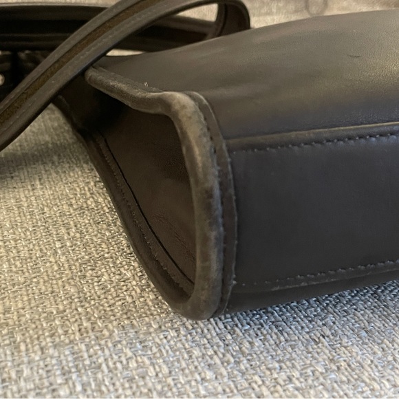 Coach Crossbody - Picture 8 of 15